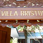 Villa Bristol