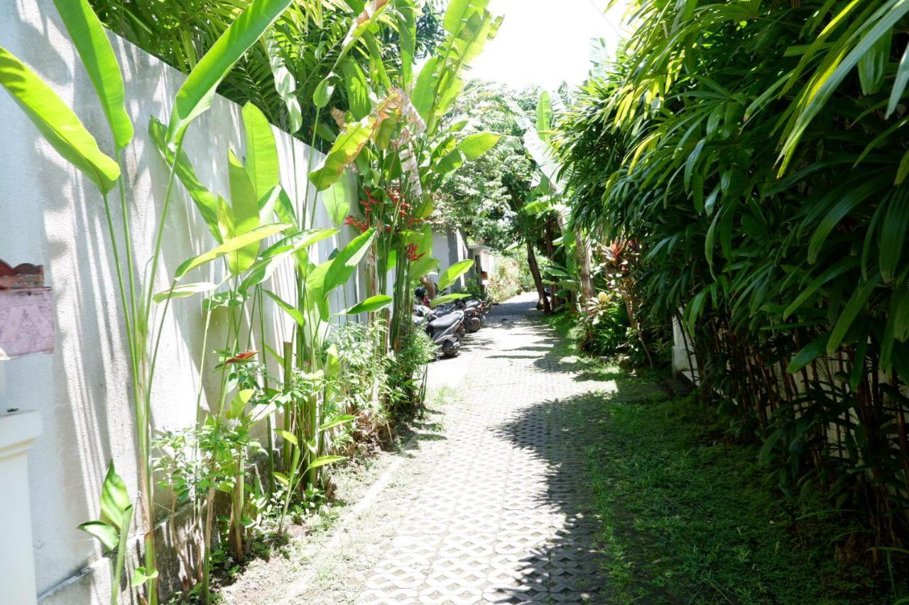 Bristol * Seminyak (Bali)